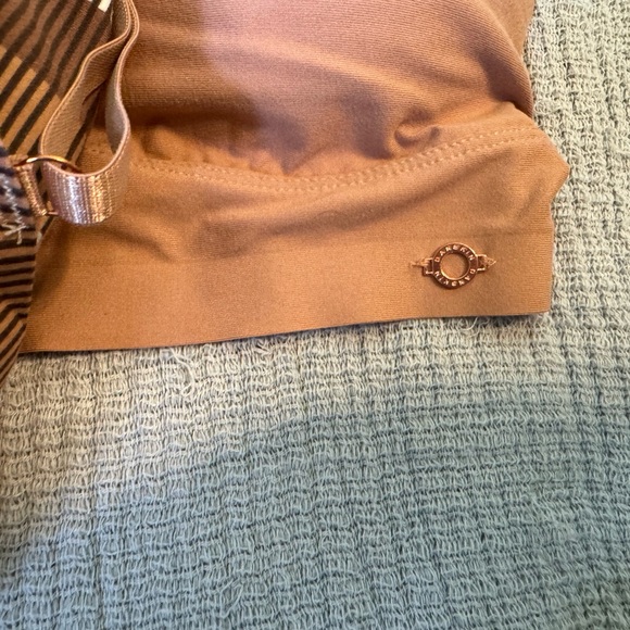 Danskin bralettes , super soft, size large . - Picture 4 of 6